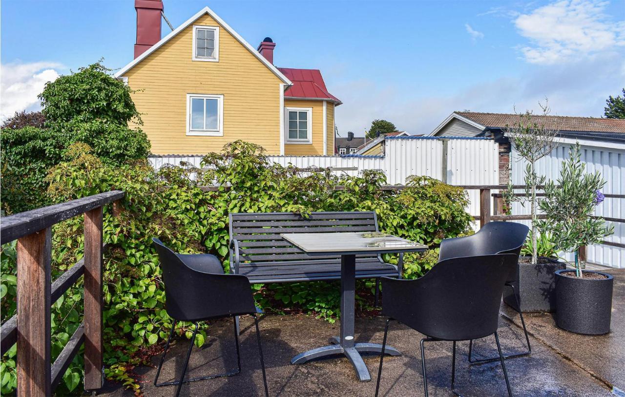 Cozy Home In Karlskrona With Kitchen Luaran gambar